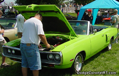 1970 Dodge Coronet R/T Convertible. Photo from 2001 Mopar Nationals - Columbus, Ohio.