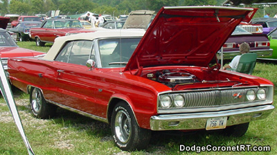 1967 Dodge Coronet R/T Convertible. Photo from 2001 Mopar Nationals - Columbus, Ohio.