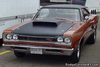 1969 Dodge Coronet R/T. Photo from 2002 Columbus Chrysler Classic - Columbus, Ohio.