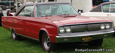 1967 Dodge Coronet R/T. Photo from 2004 Mopar Nationals - Columbus, Ohio.