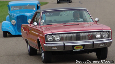 1967 Dodge Coronet R/T. Photo from 2004 Mopar Nationals - Columbus, Ohio.