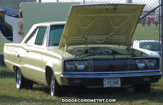 Above: 1967 Dodge Coronet R/T. Photo from 2010 Mopar Nationals Classic – Columbus, Ohio.